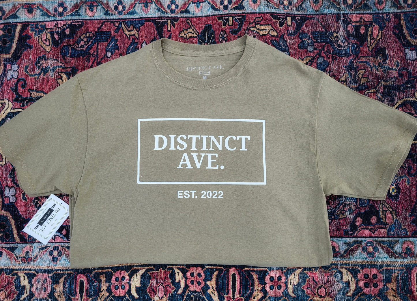 Sandy Distinct Ave. EST Tee 